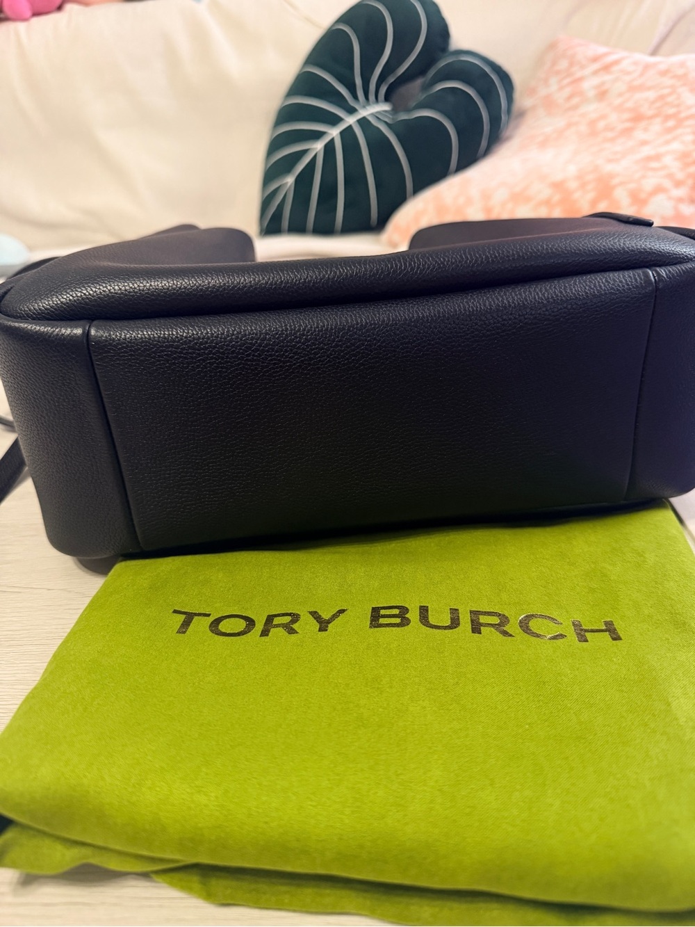 Tory Burch Black Romy Leather Bucket Bag - Picture 10 of 10